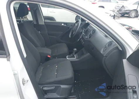 2015 Volkswagen Tiguan S from USA, damaged, VIN WVGAV7AX0FW501272